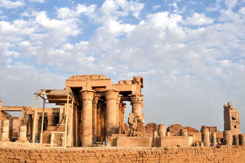 Day Tour To Edfu & Kom Ombo Temles