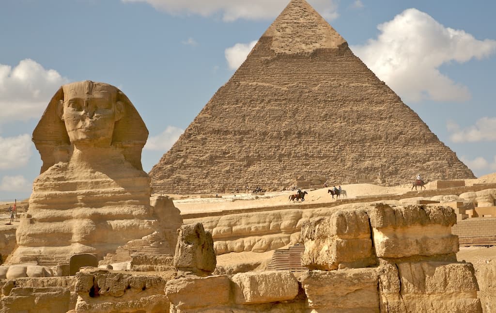 Giza Pyramids & Egyptian Museum From Alexandria Port